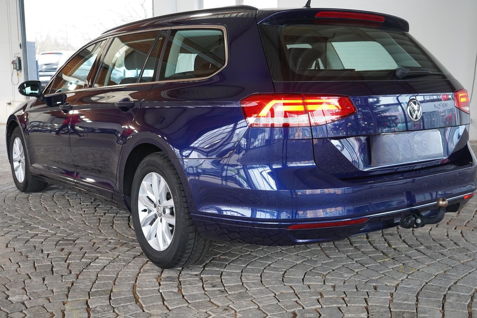 Volkswagen Passat 1.5 TSI Comfortline Navi ACC AHK PDC USB foto 3