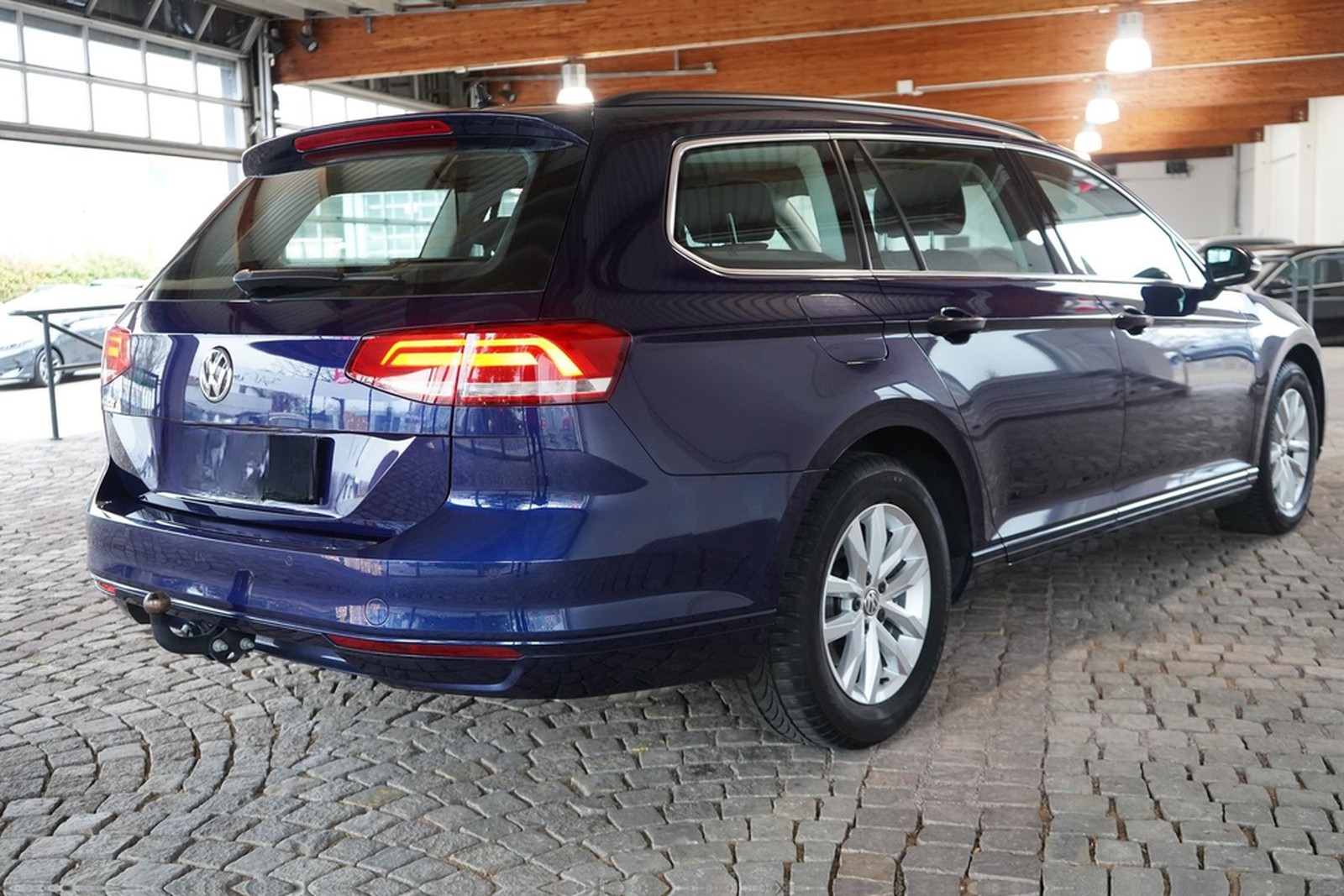 Volkswagen Passat 1.5 TSI Comfortline Navi ACC AHK PDC USB foto 5