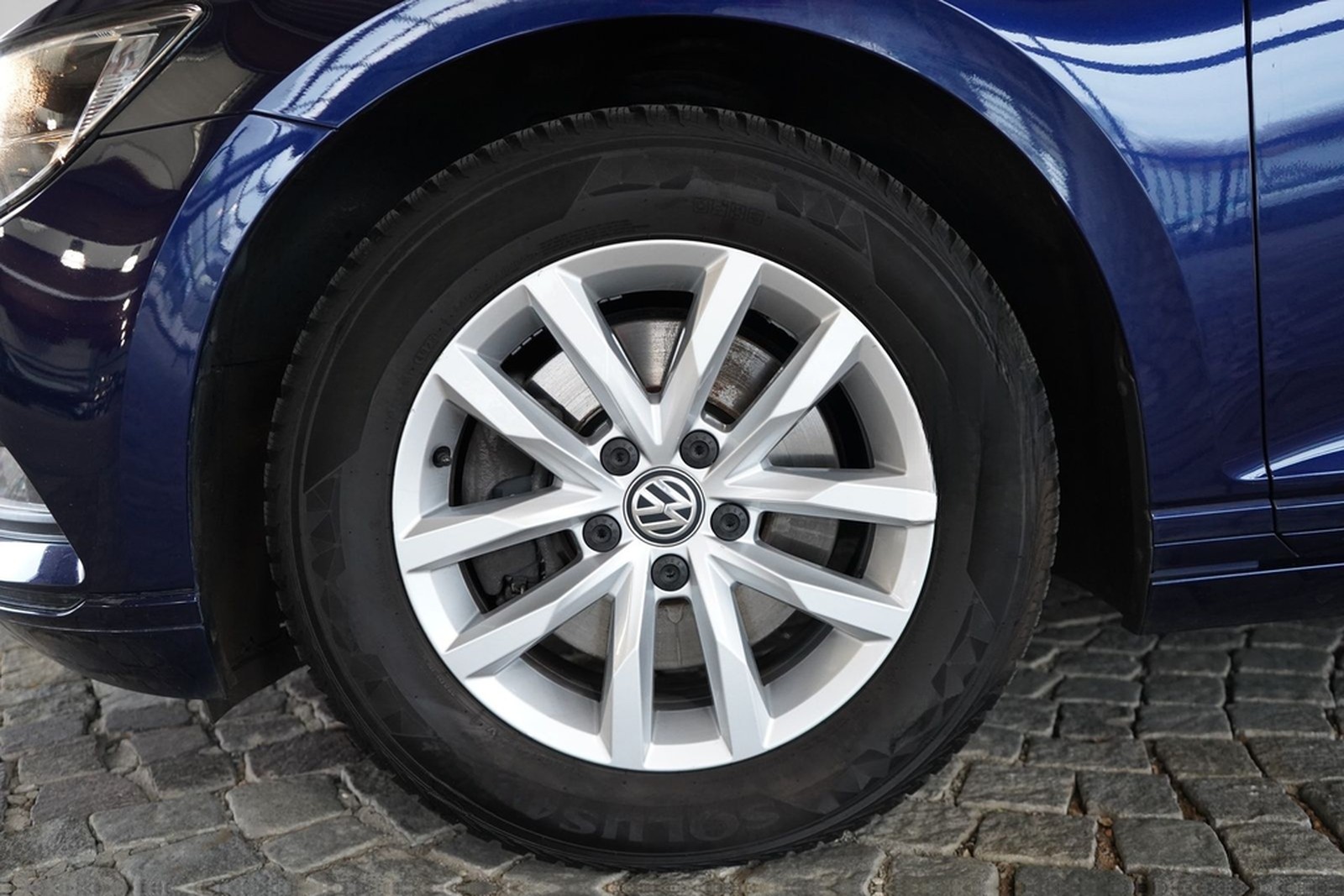 Volkswagen Passat 1.5 TSI Comfortline Navi ACC AHK PDC USB foto 8