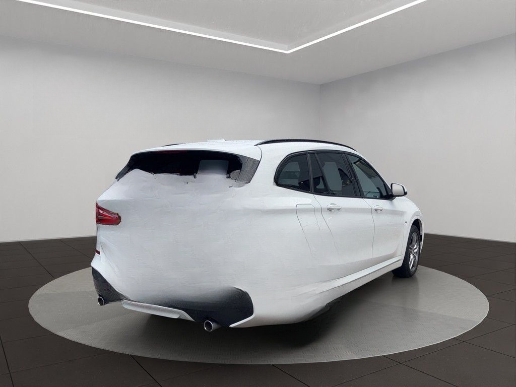 BMW X1 xDrive 20 d M Sport PANO / SHZ / Radio foto 6
