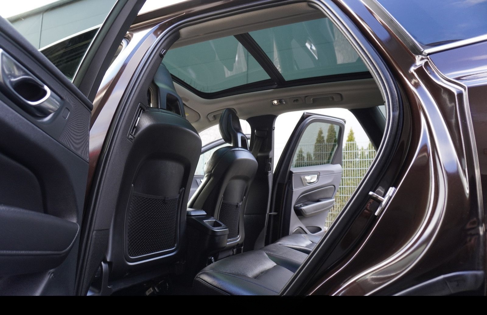 Volvo XC60 D4 Momentum AWD LEDER+NAVI+PANO+KAMERA+ALU foto 16