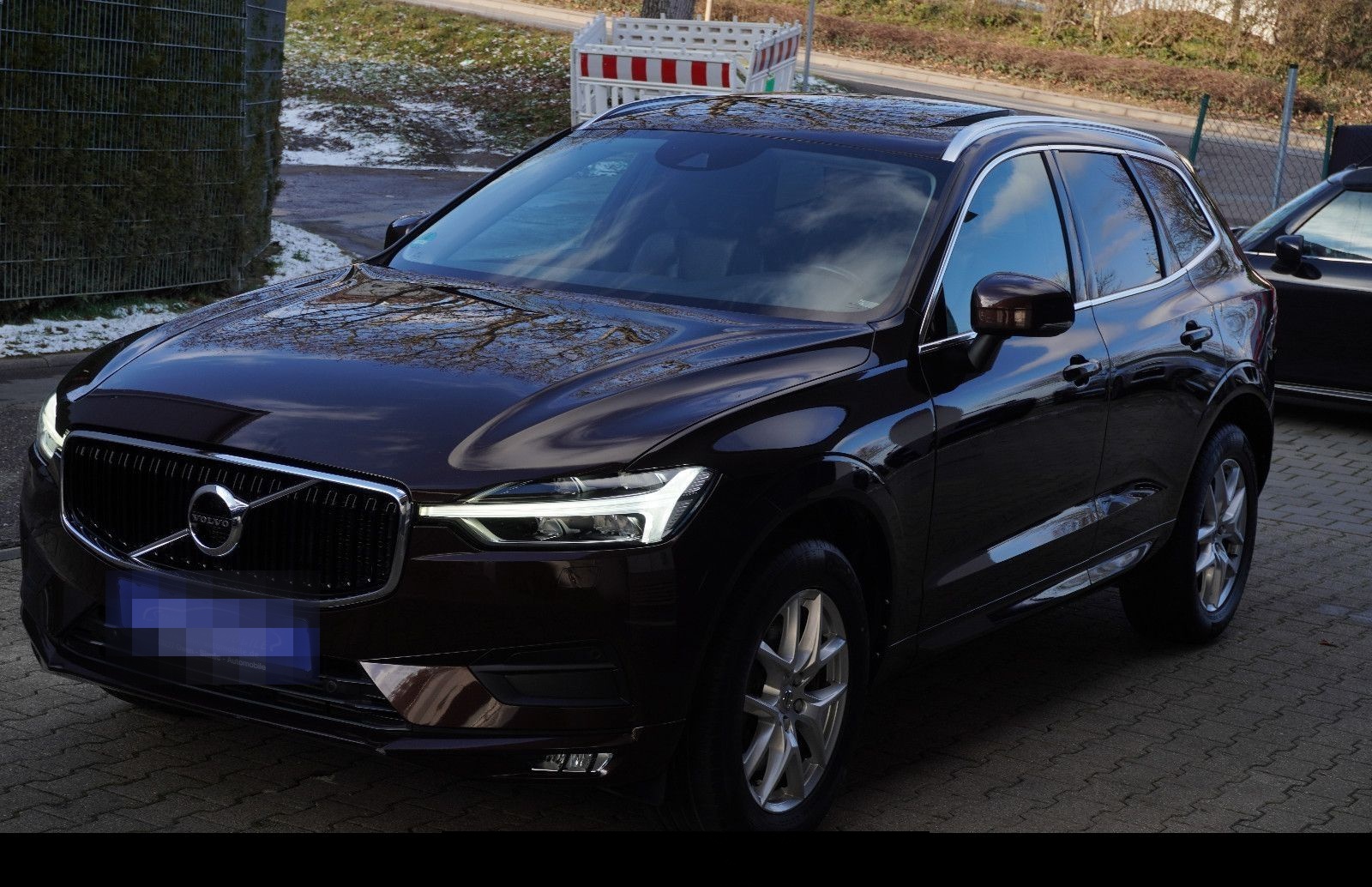 Volvo XC60 D4 Momentum AWD LEDER+NAVI+PANO+KAMERA+ALU foto 19