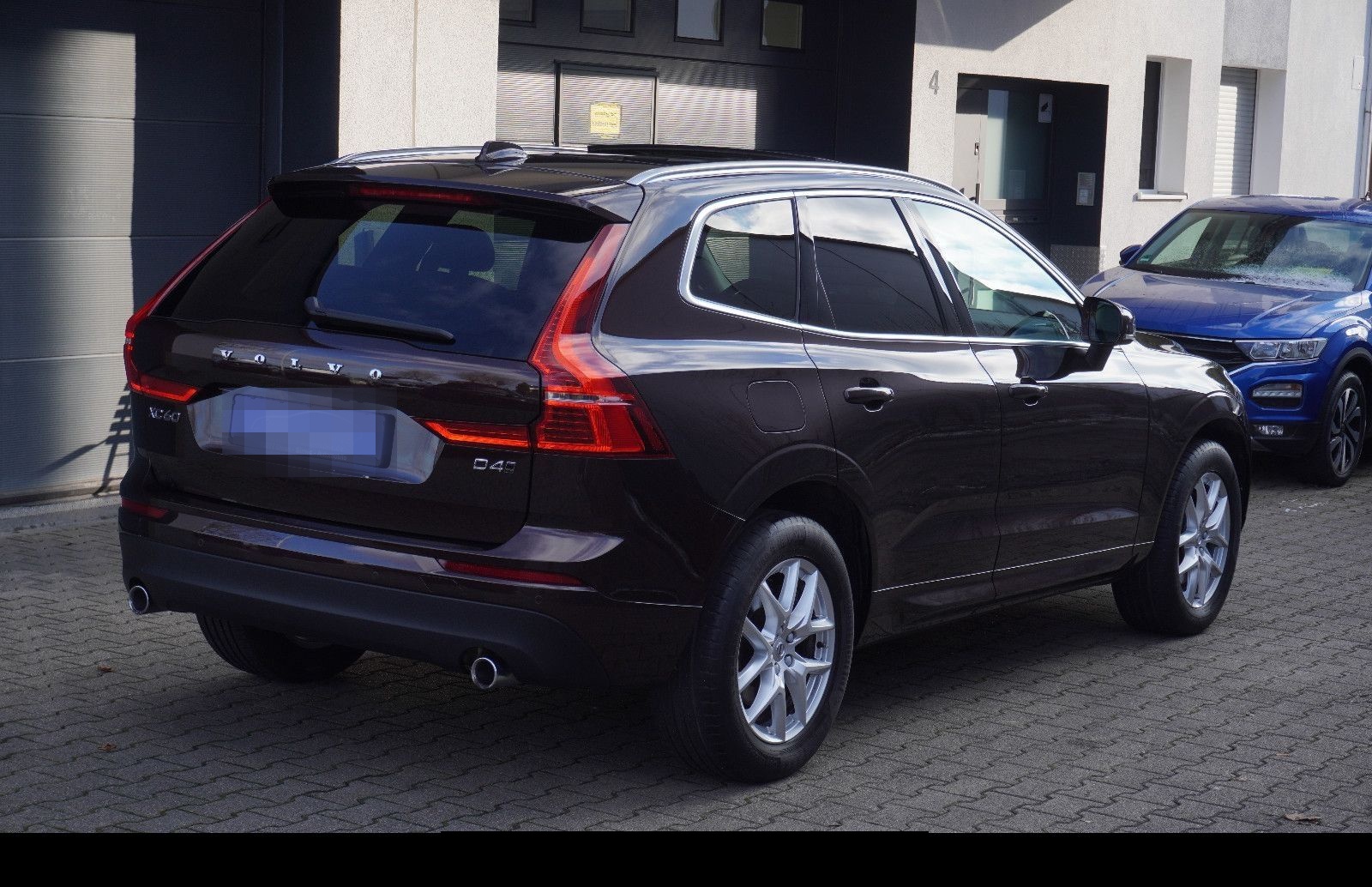 Volvo XC60 D4 Momentum AWD LEDER+NAVI+PANO+KAMERA+ALU foto 20