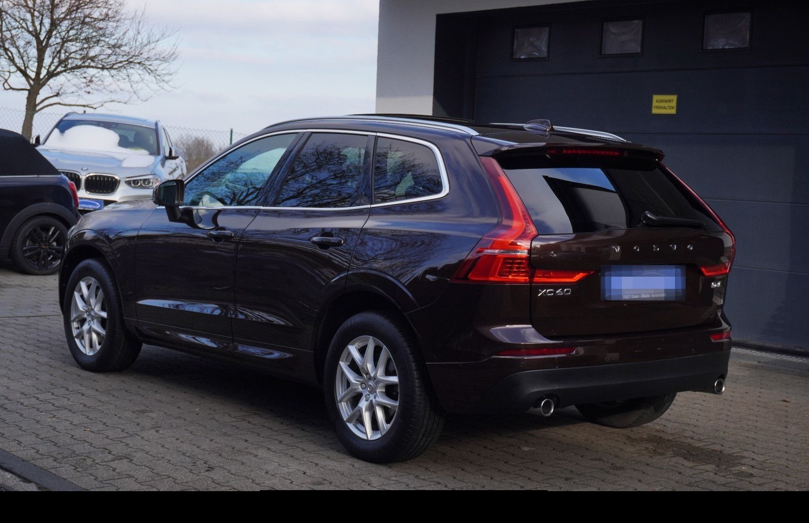 Volvo XC60 D4 Momentum AWD LEDER+NAVI+PANO+KAMERA+ALU foto 24