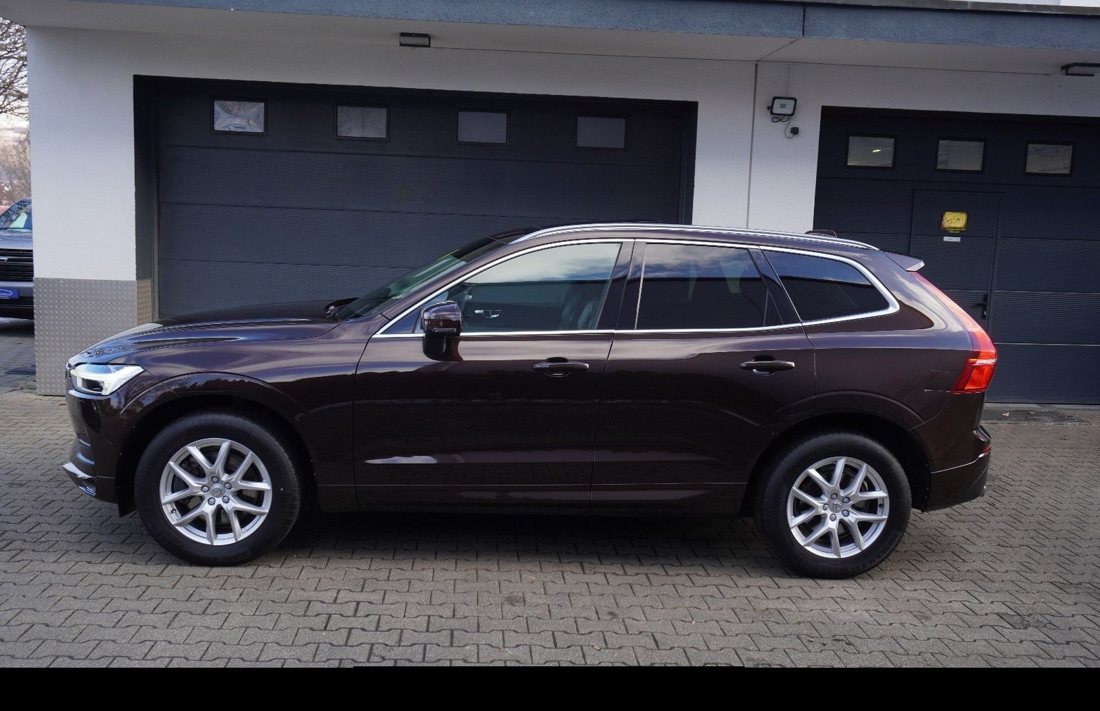 Volvo XC60 D4 Momentum AWD LEDER+NAVI+PANO+KAMERA+ALU foto 4