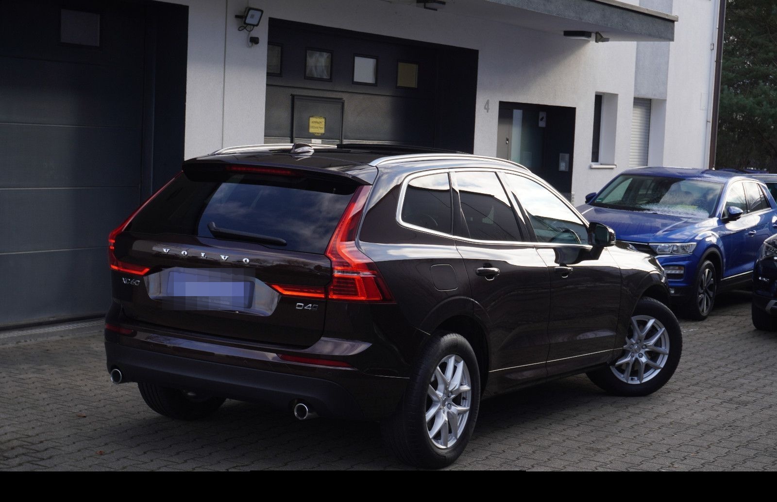 Volvo XC60 D4 Momentum AWD LEDER+NAVI+PANO+KAMERA+ALU foto 6