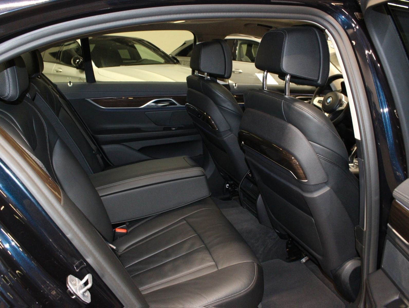 BMW 730d*M-Sport Paket*Hud*Standh.GSD.Massagesitze foto 12