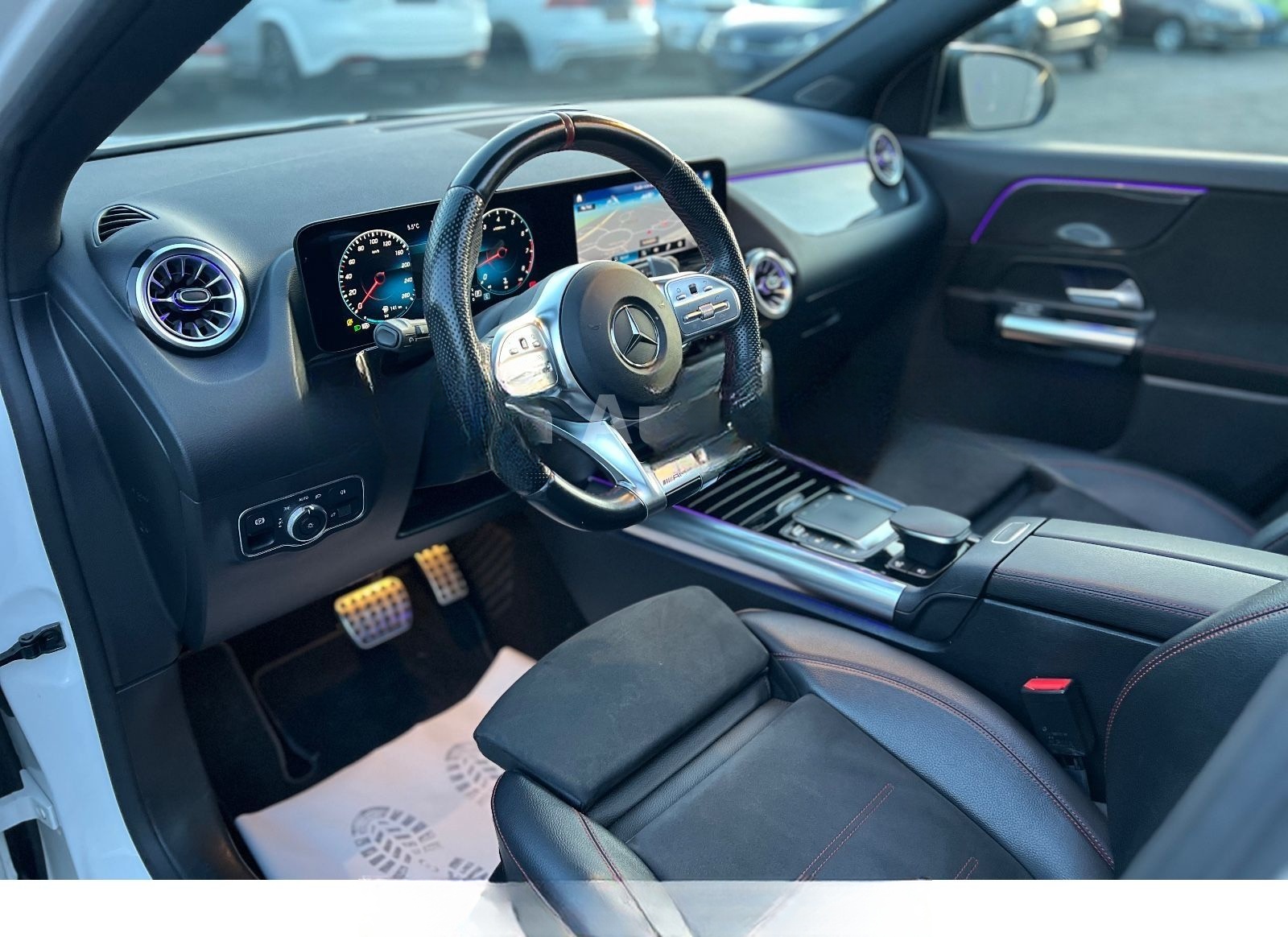 Mercedes-Benz GLA 35 AMG 4Matic*PANORAMA*LED*CAM*MULTI-BEAM* foto 18