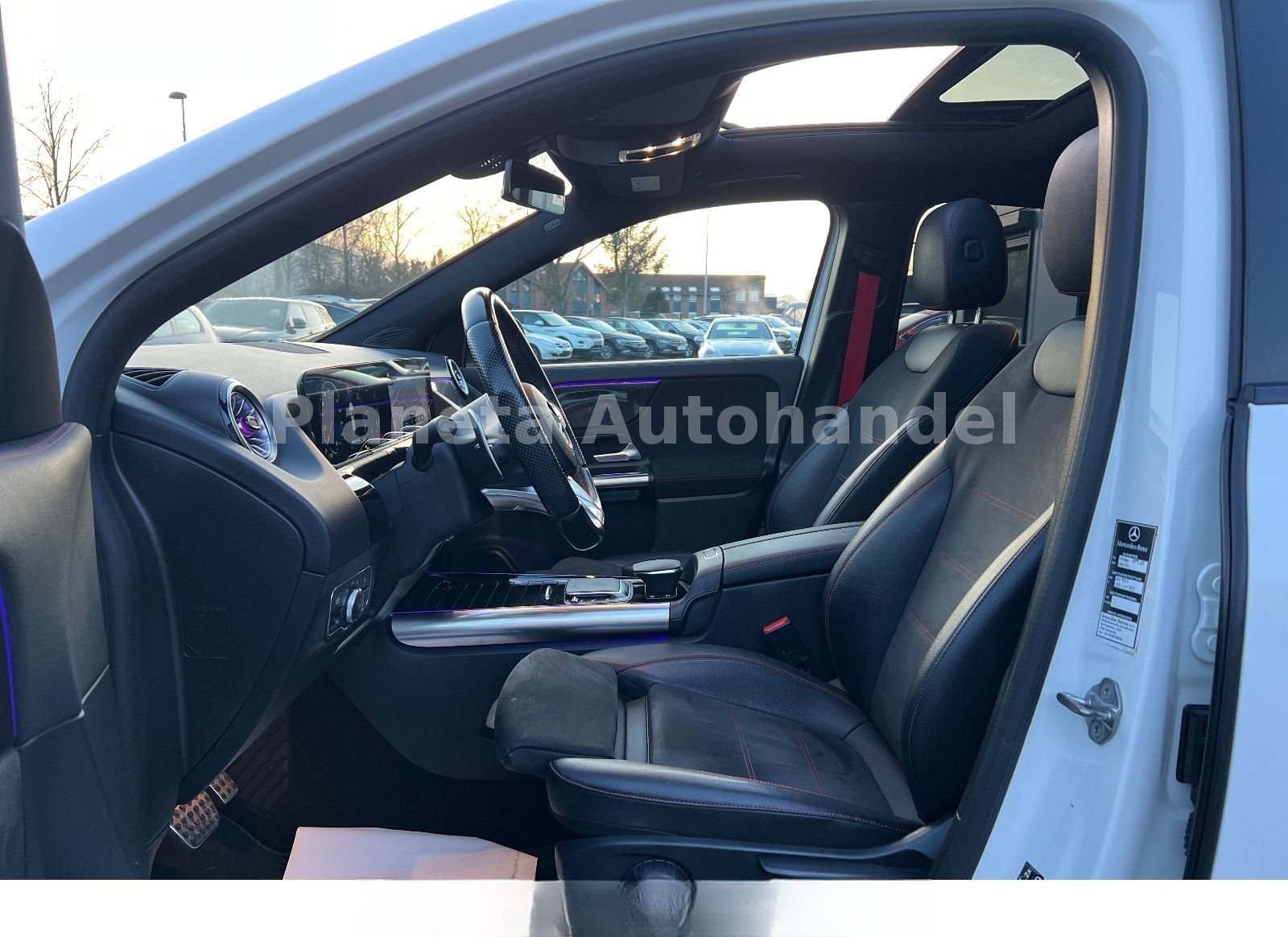 Mercedes-Benz GLA 35 AMG 4Matic*PANORAMA*LED*CAM*MULTI-BEAM* foto 19