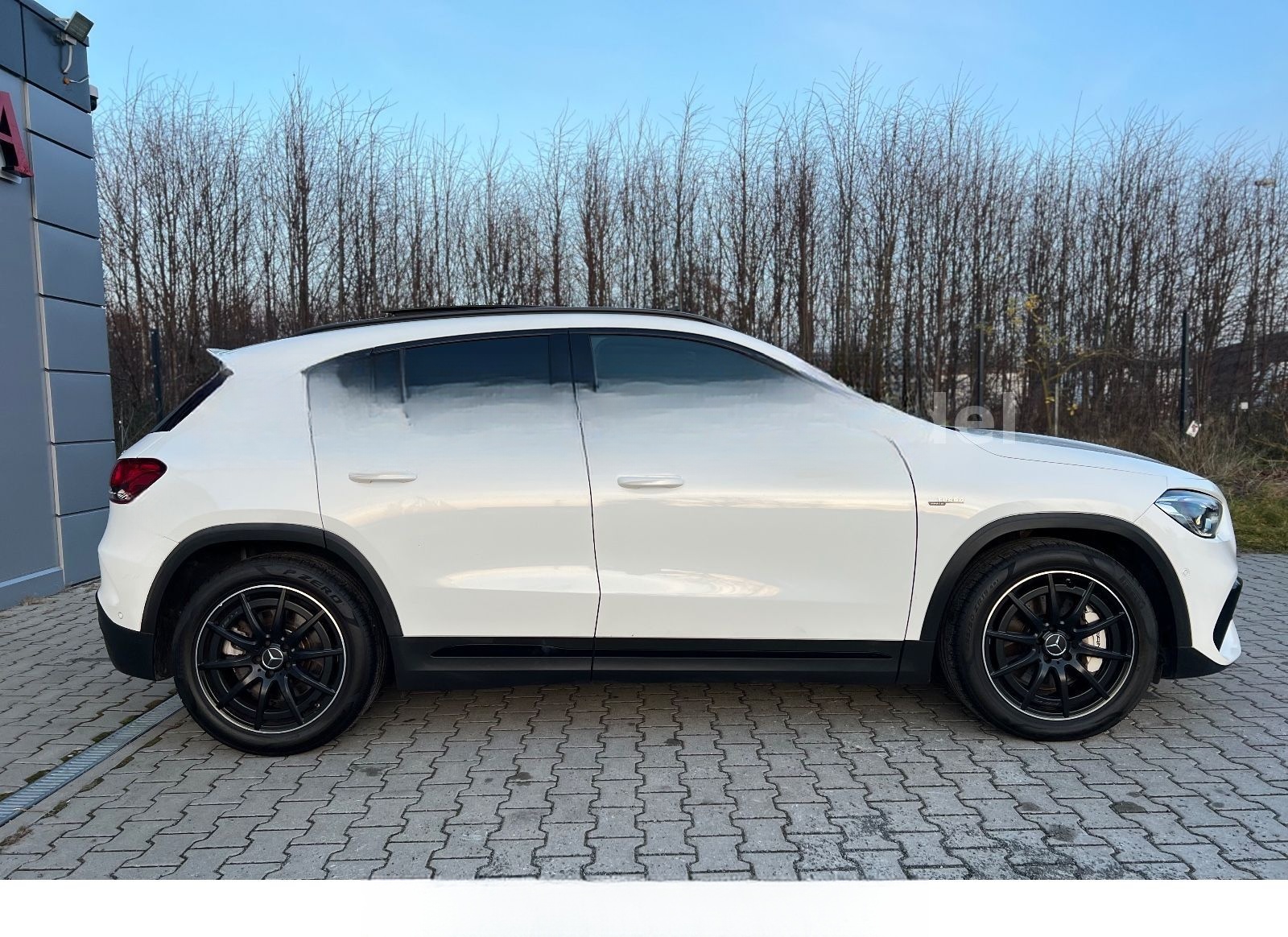 Mercedes-Benz GLA 35 AMG 4Matic*PANORAMA*LED*CAM*MULTI-BEAM* foto 5