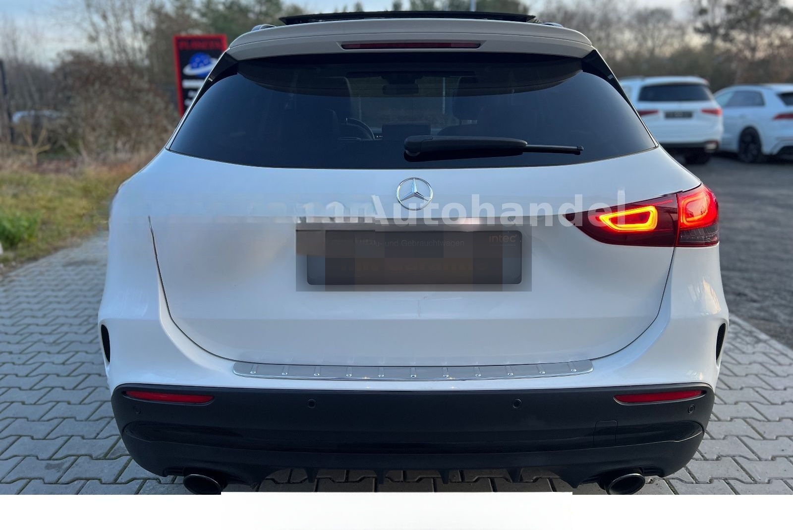 Mercedes-Benz GLA 35 AMG 4Matic*PANORAMA*LED*CAM*MULTI-BEAM* foto 7