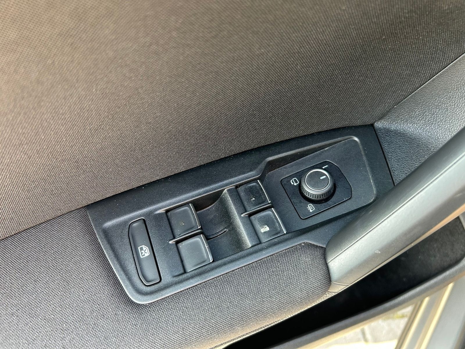 Volkswagen Tiguan 1.5 TSI Join DSG AHK LED ACC Pano Kamera foto 21