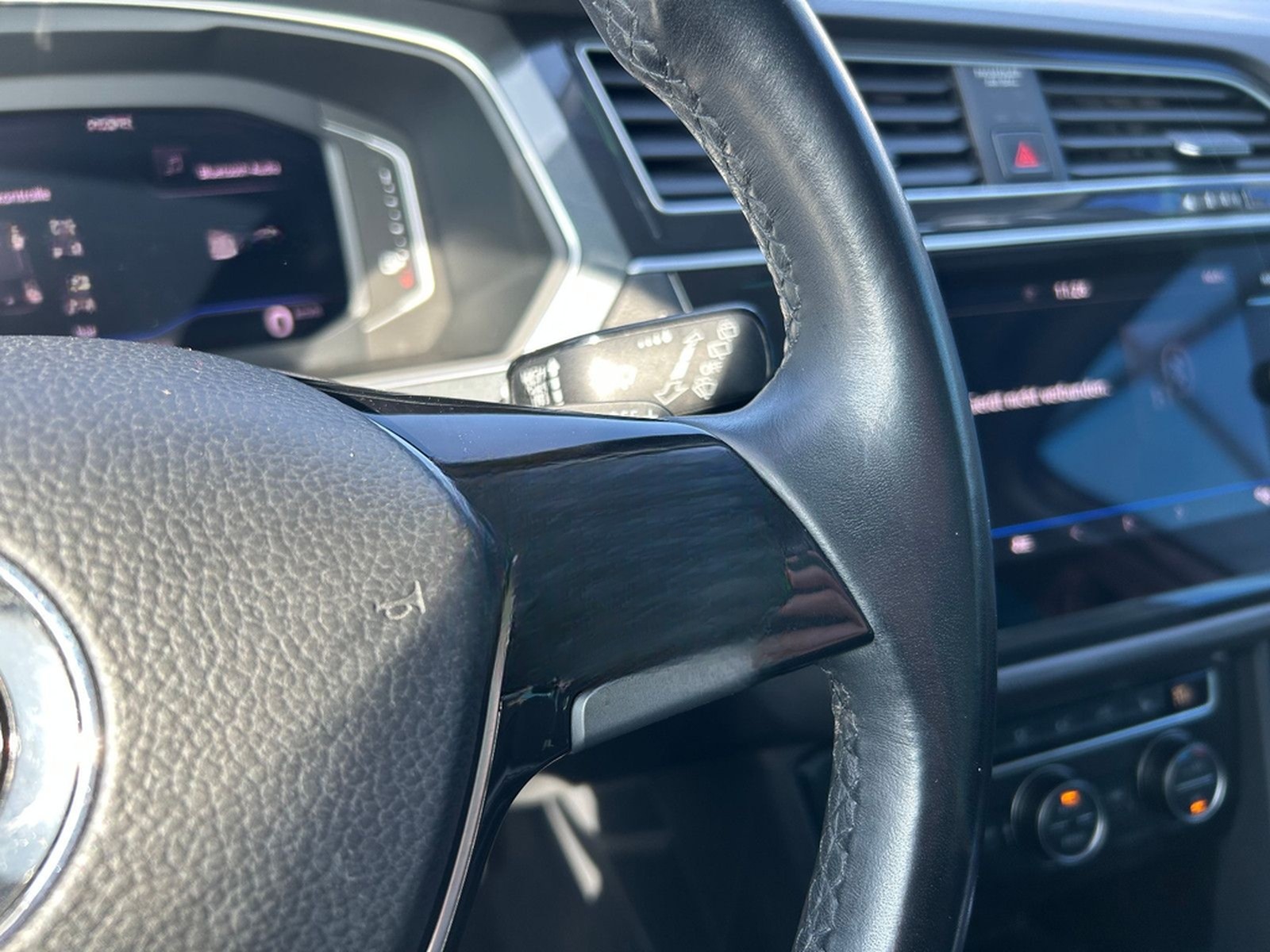 Volkswagen Tiguan 1.5 TSI Join DSG AHK LED ACC Pano Kamera foto 24