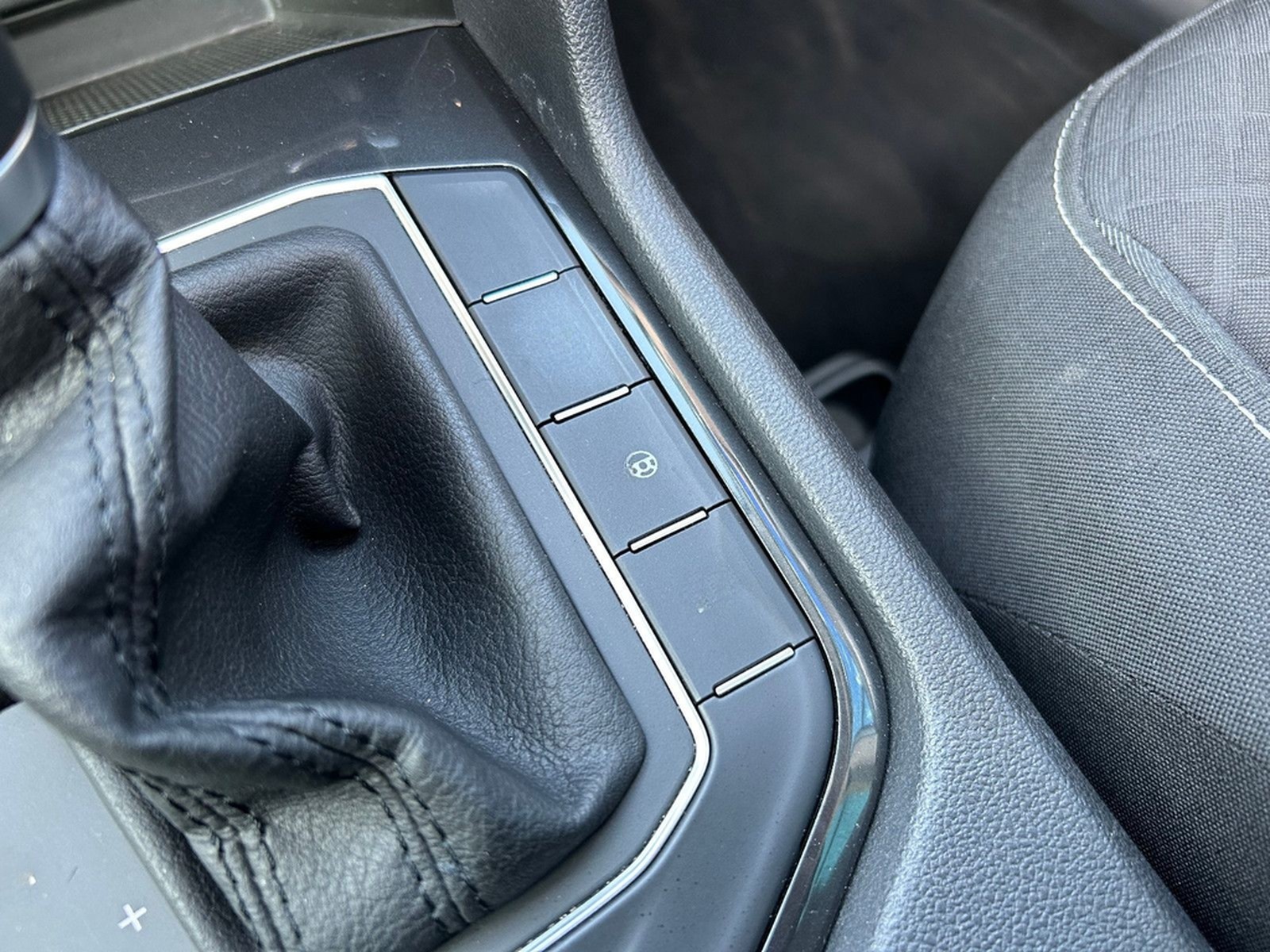 Volkswagen Tiguan 1.5 TSI Join DSG AHK LED ACC Pano Kamera foto 27