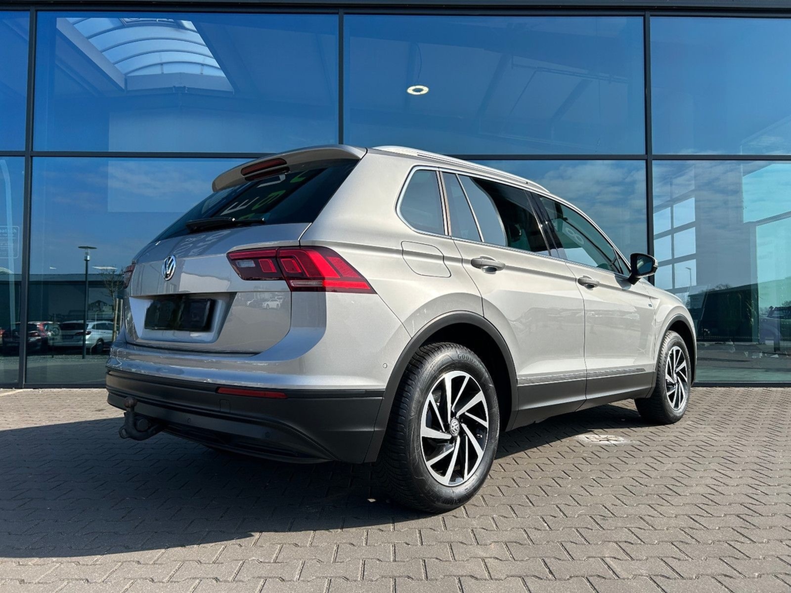 Volkswagen Tiguan 1.5 TSI Join DSG AHK LED ACC Pano Kamera foto 31