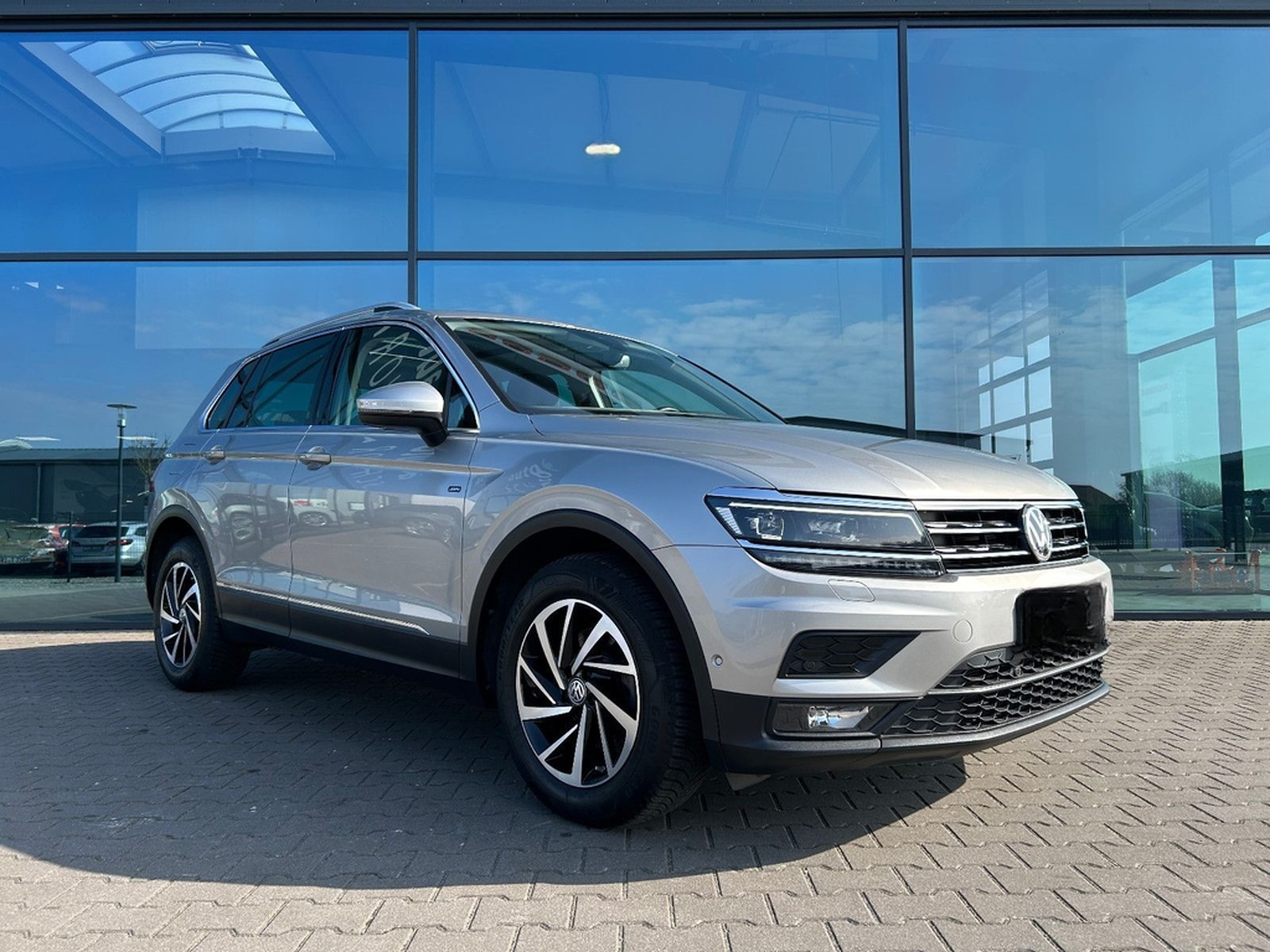 Volkswagen Tiguan 1.5 TSI Join DSG AHK LED ACC Pano Kamera foto 32