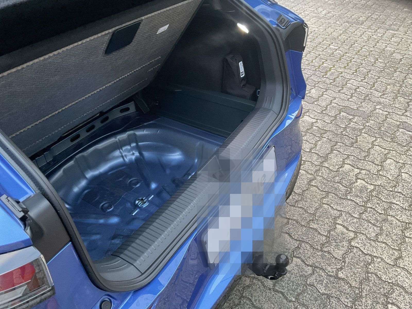 Volkswagen T-Roc 1.5 eTSI R-Line DSG AHK ACC RFK Sitzhzg foto 17
