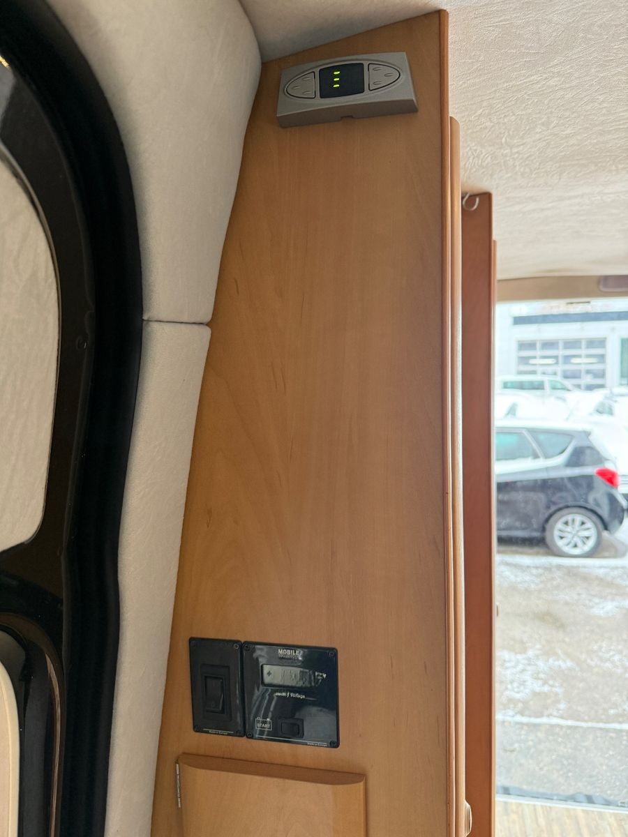 Mercedes-Benz Sprinter II Kasten 216CDI Wohnm.UEB. 2,8 T Xenon foto 13