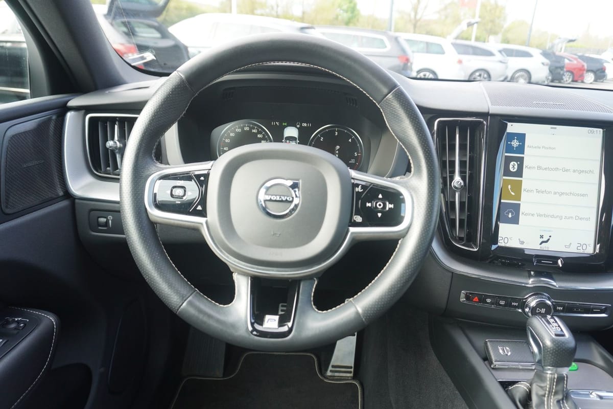 Volvo XC60 2.0 R Design AWD HarmanKardon ACC LED AHK foto 18