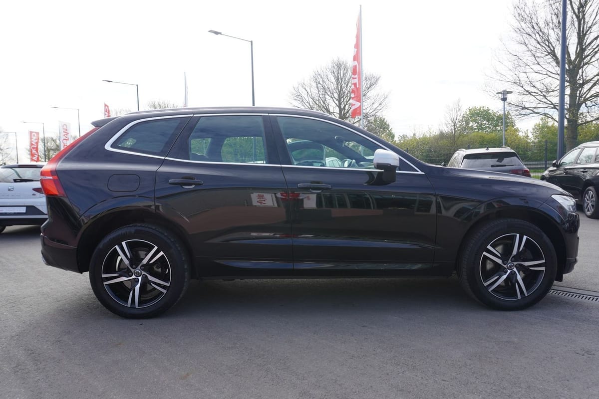 Volvo XC60 2.0 R Design AWD HarmanKardon ACC LED AHK foto 5