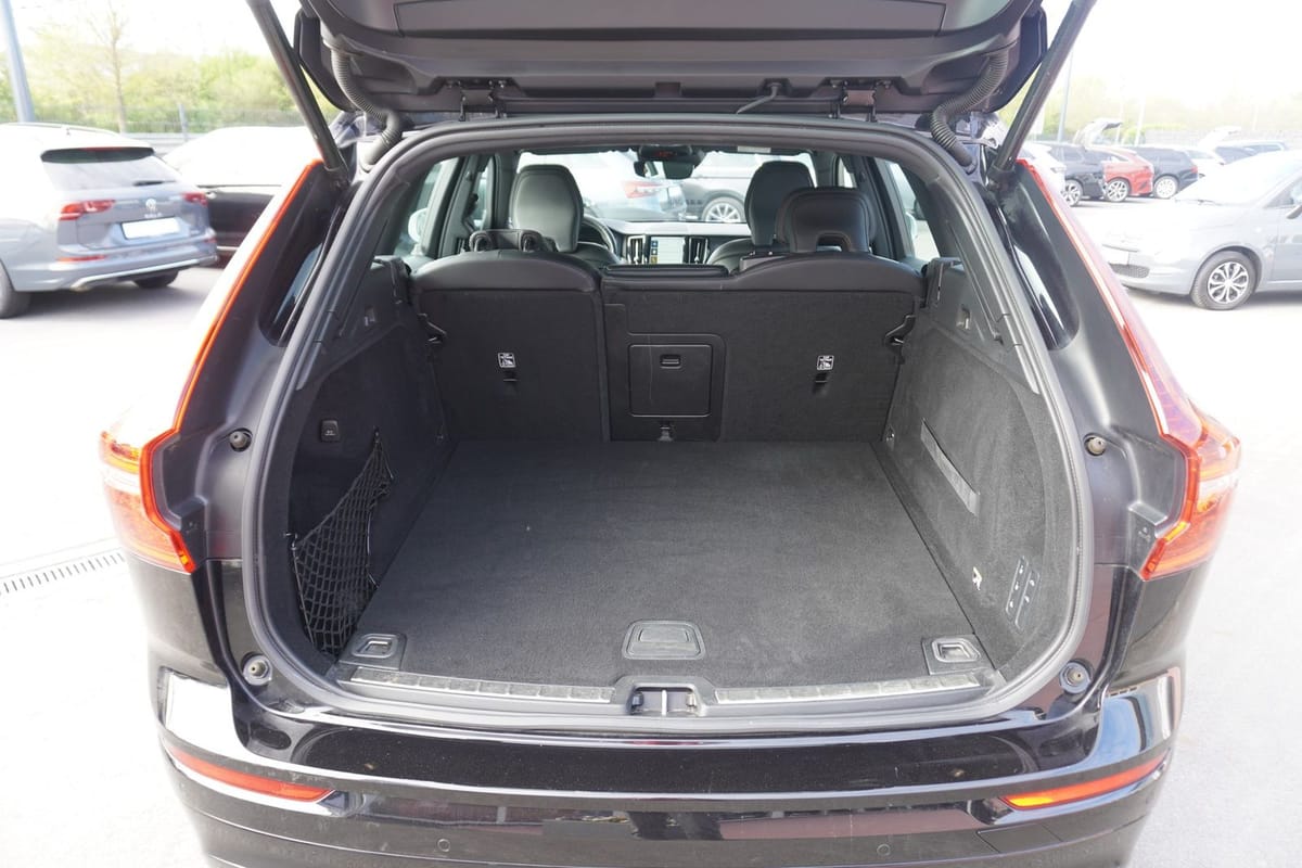 Volvo XC60 2.0 R Design AWD HarmanKardon ACC LED AHK foto 10