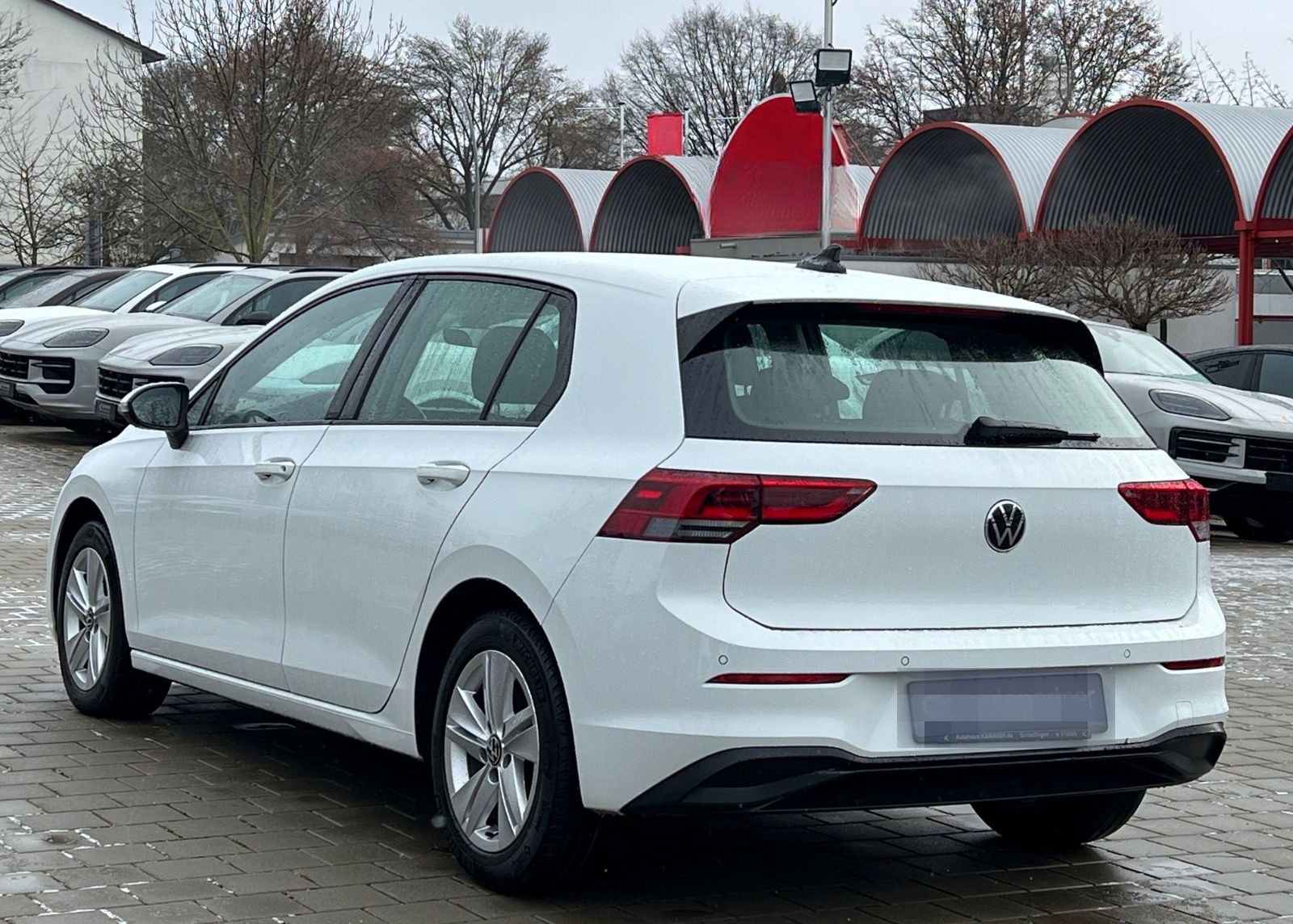 Volkswagen Golf VIII Lim. Life 2,0 TDI *ACC-ASSIST-DAB+* foto 3