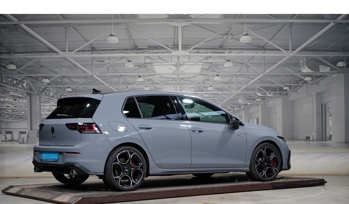 Volkswagen Golf GTI 2.0 TSI DSG DCC IQ.LIGHT AHK foto 2