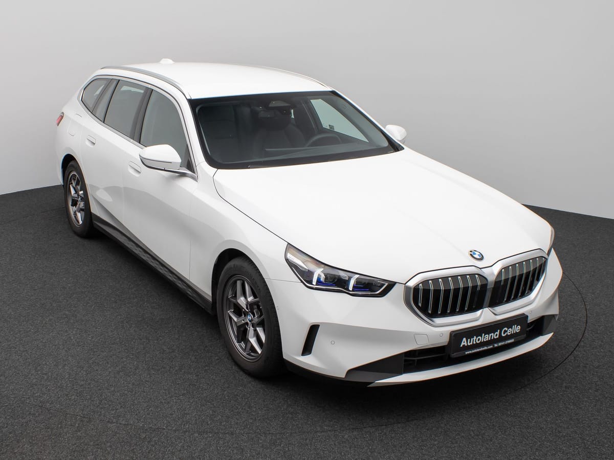BMW 520d Kamera DAB DrivingAssist Alarm LED Sport foto 3