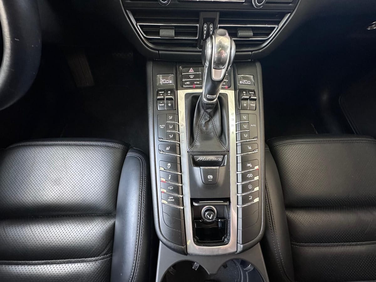 Porsche Macan Turbo CHRONO SAGA LUFT BOSE ACC PANO CARB foto 11