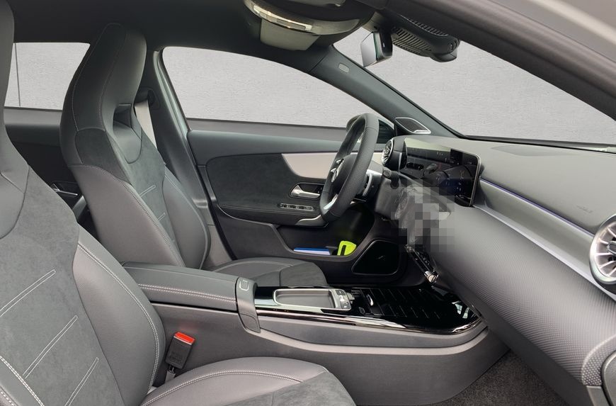 Mercedes-Benz A 180 d AMG Special Edition 360° Sound foto 16