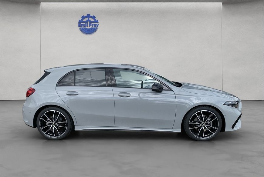 Mercedes-Benz A 180 d AMG Special Edition 360° Sound foto 6