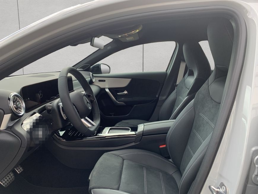 Mercedes-Benz A 180 d AMG Special Edition 360° Sound foto 9