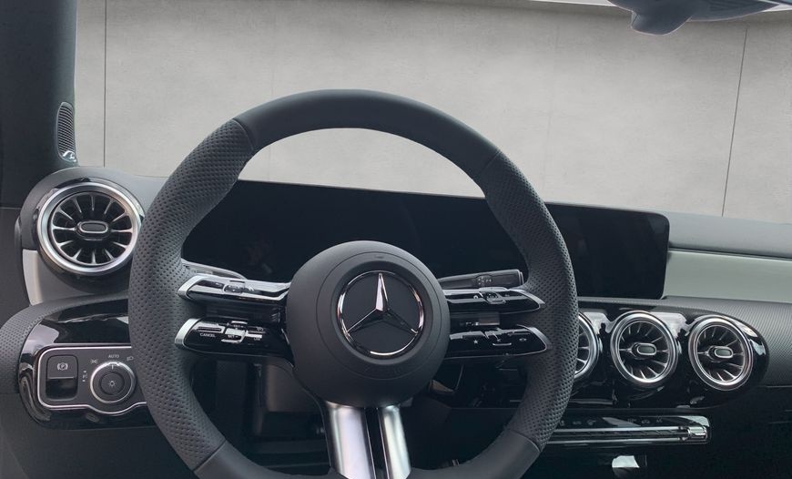 Mercedes-Benz A 180 d AMG Special Edition 360° Sound foto 10