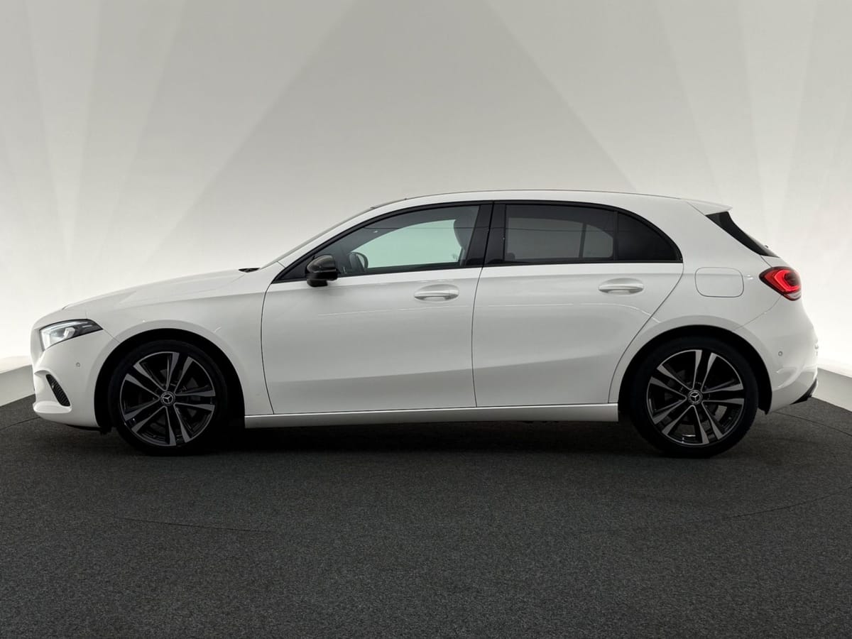 Mercedes-Benz A 200d*EDITION 19*NIGHT-LED-PANO-R.KAM-AMBIENTE foto 4
