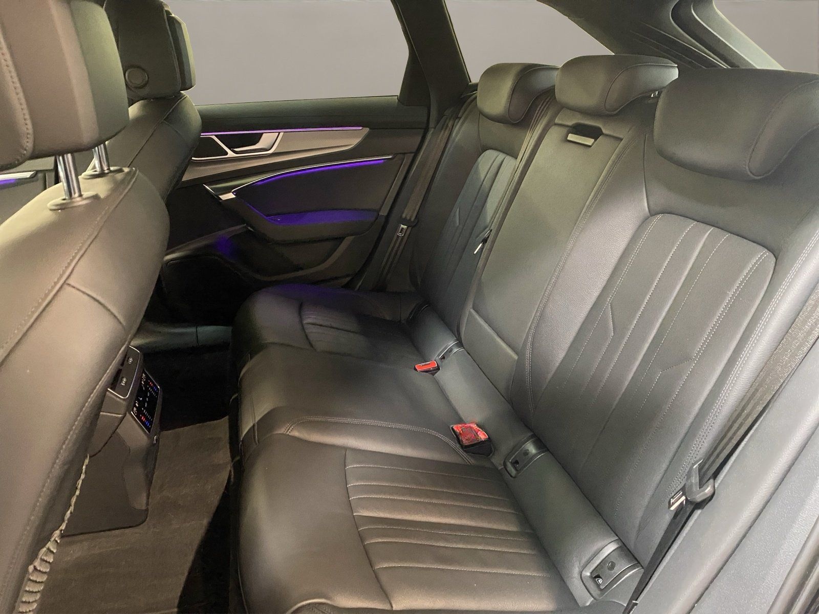 Audi A6 40 2.0 TDI Avant quattro design Pano ACC AUT foto 15