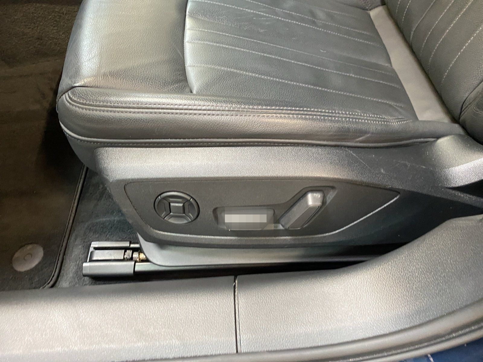 Audi A6 40 2.0 TDI Avant quattro design Pano ACC AUT foto 10