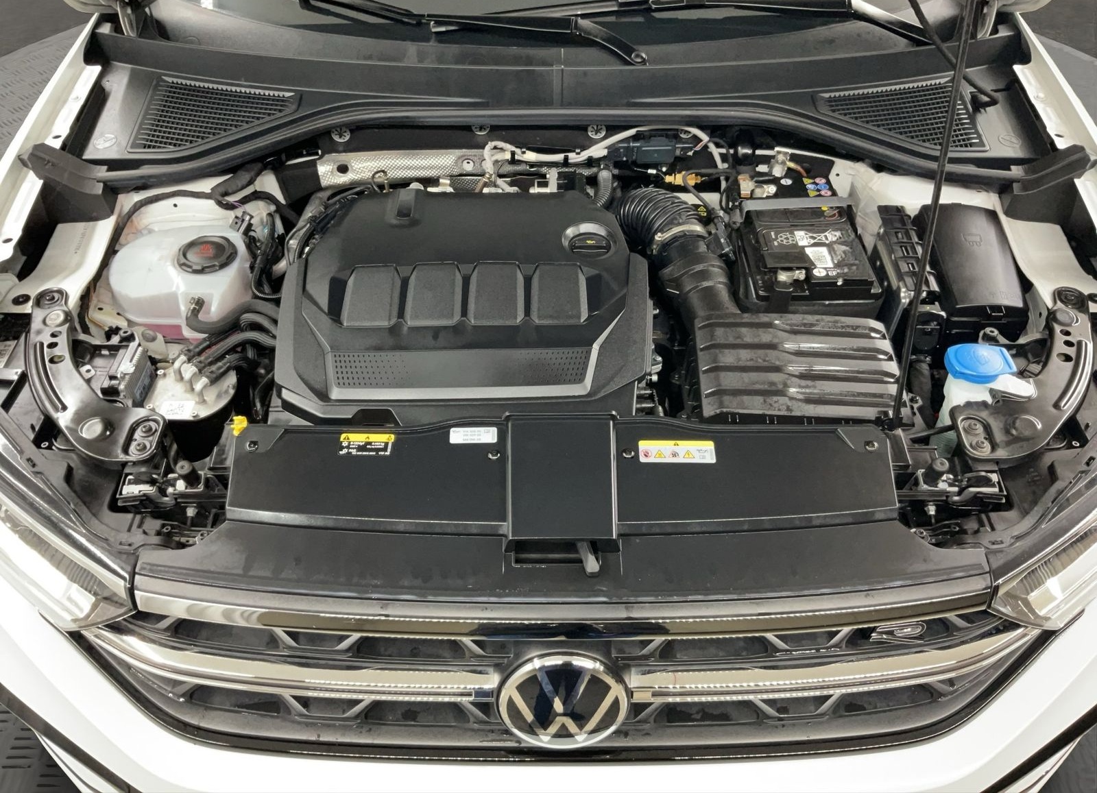 Volkswagen T-Roc R-line (Panorama.Kamera.AHK) 2.0 TDI DSG foto 14