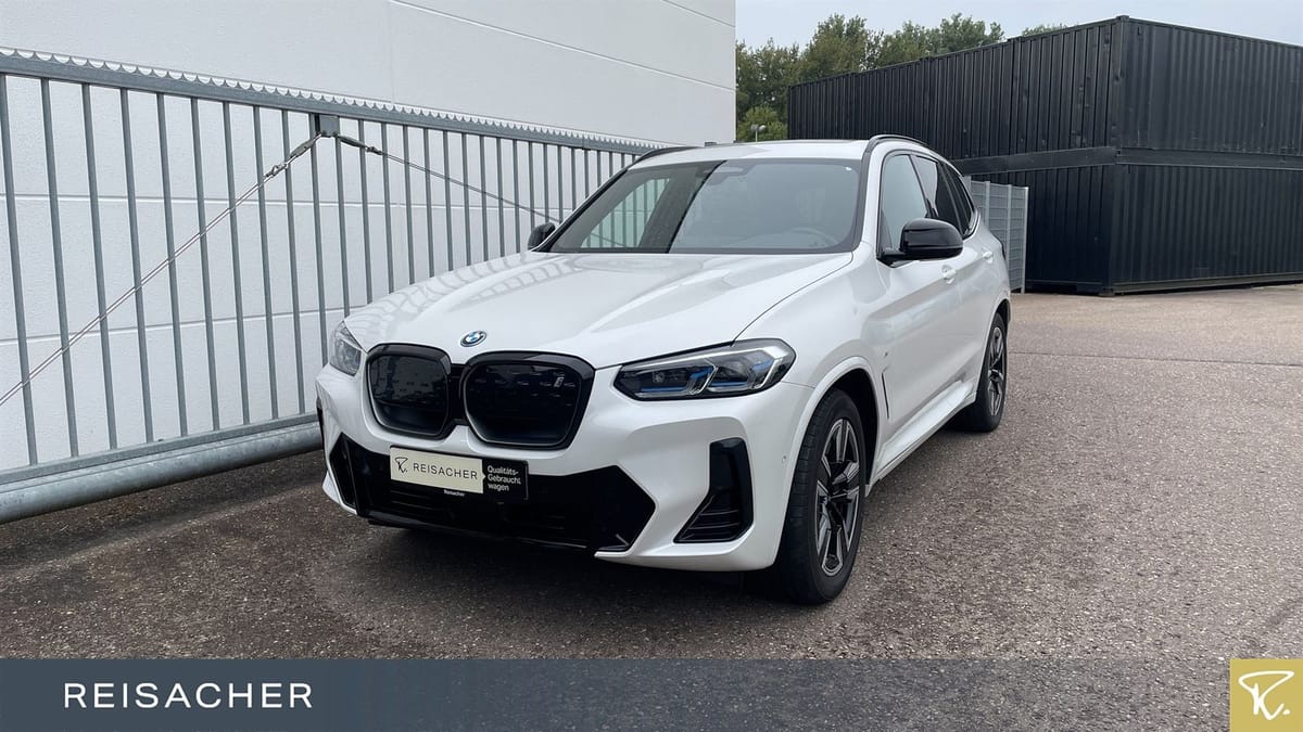 BMW IX3 Inspiring M-Sport Laser Pano DrAsProf PArkAs