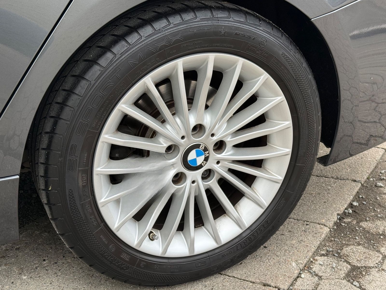 BMW 320i Touring Automatik Luxury Line  foto 5