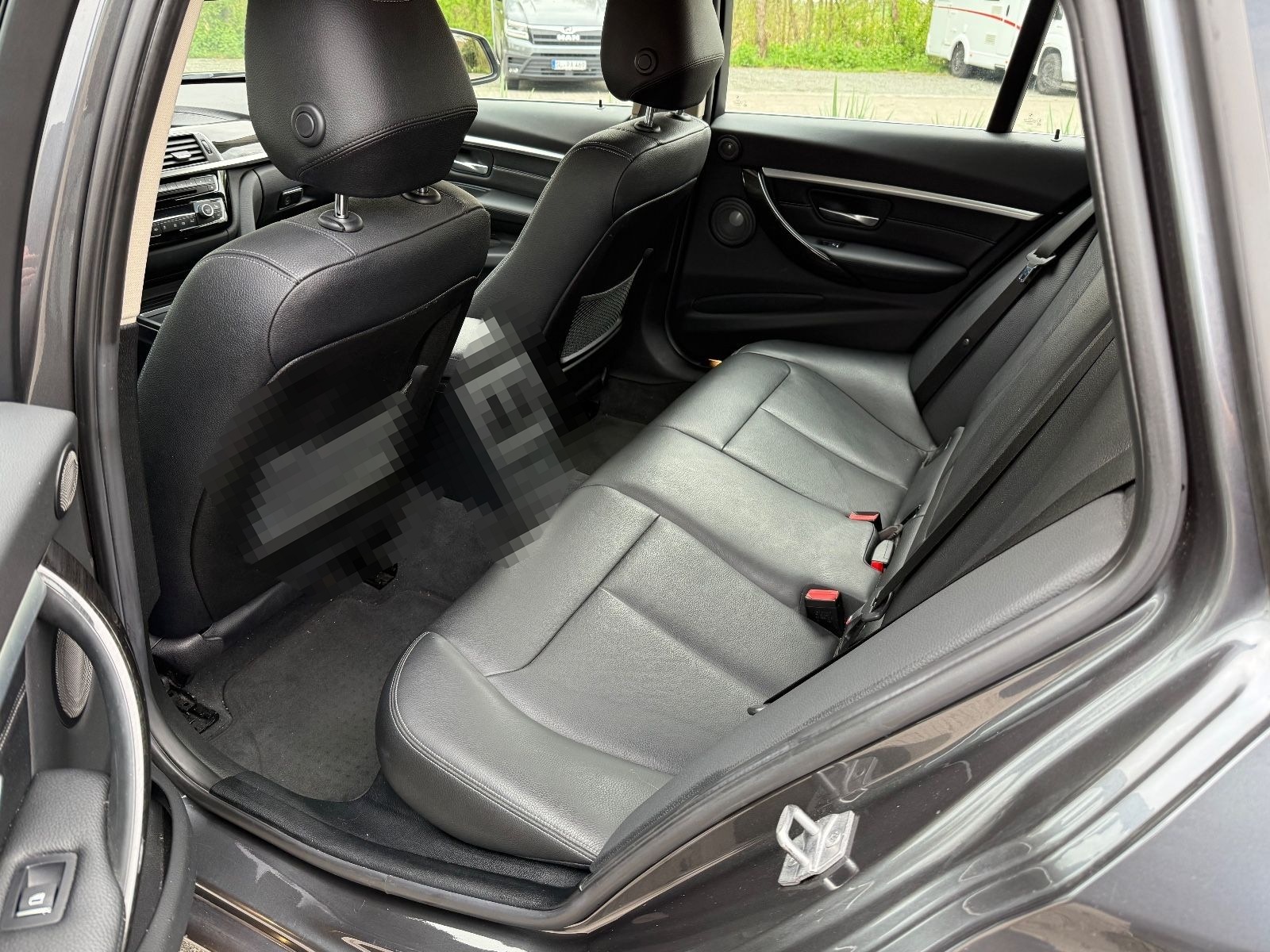 BMW 320i Touring Automatik Luxury Line  foto 10