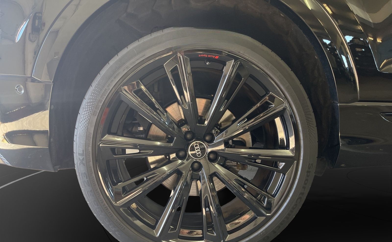 Audi Q8 50 TDI qu. S line LED LM 23" Navi PDC vo+hi T foto 16