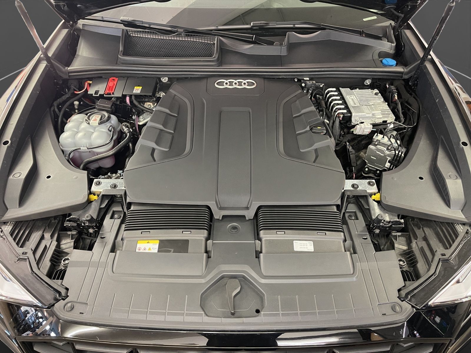 Audi Q8 50 TDI qu. S line LED LM 23" Navi PDC vo+hi T foto 23