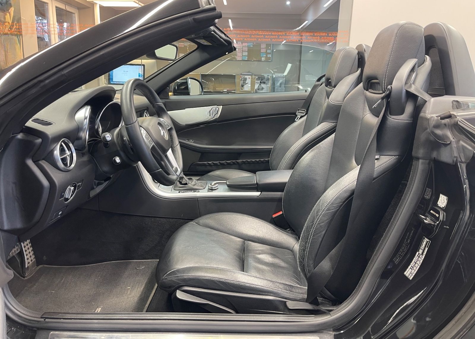 Mercedes-Benz SLK 200 Roadster BlEff*AMGLine/AUT/Airscarf/Pano foto 19