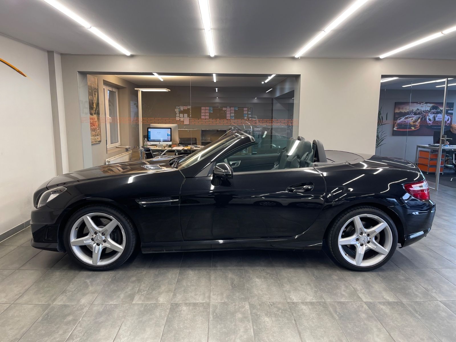 Mercedes-Benz SLK 200 Roadster BlEff*AMGLine/AUT/Airscarf/Pano foto 10
