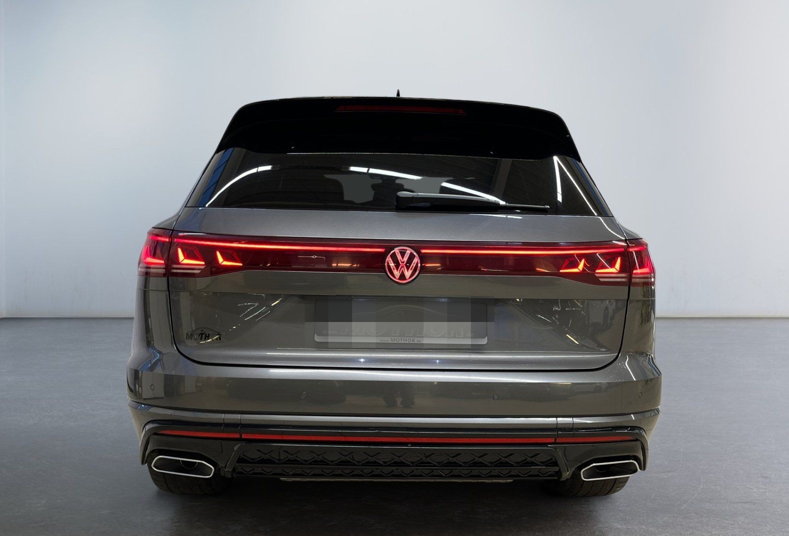 Volkswagen Touareg R-Line 3.0TDI DSG 4x4 AHK Panorama MATRI foto 5