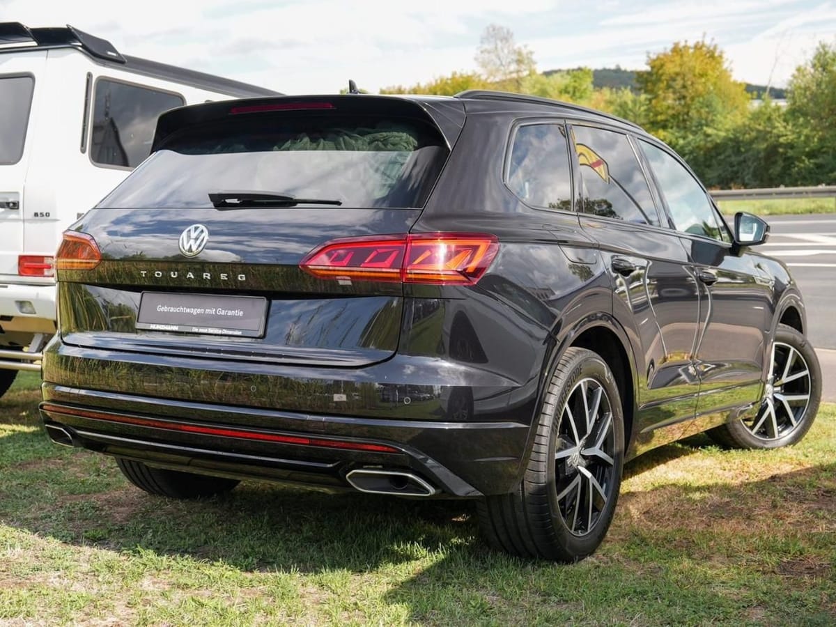 Volkswagen Touareg 3.0 V6 TSI R-Line OPF Panorama Kamera foto 3