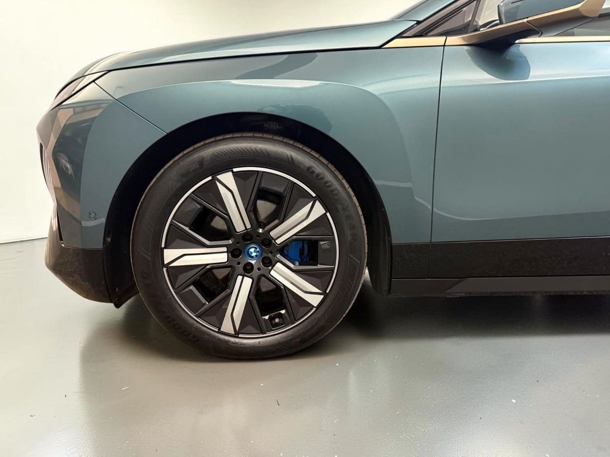 BMW iX 50 Sport AHK Drive Prof Suite Sportpaket 21Z foto 4