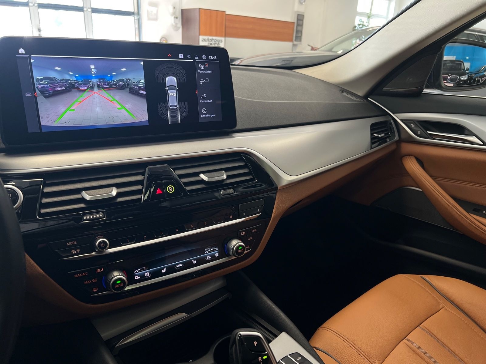 BMW 540dxD/Aut/LCPProf/HUD/LEDer/Panor/ParkAss foto 18