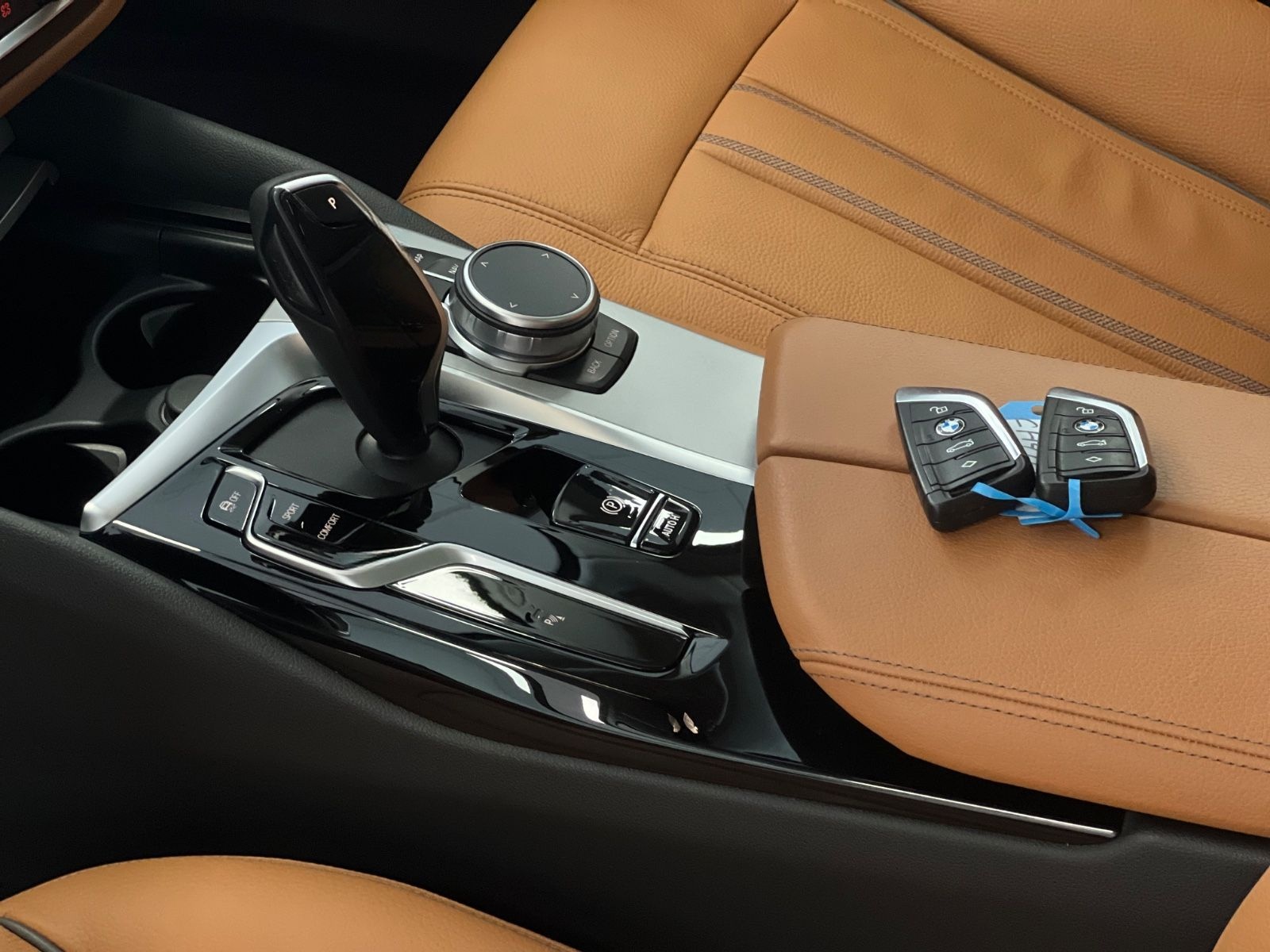 BMW 540dxD/Aut/LCPProf/HUD/LEDer/Panor/ParkAss foto 20