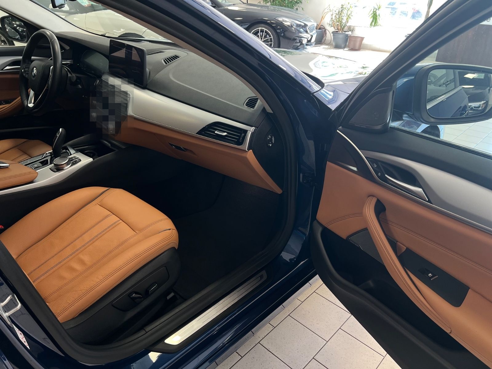 BMW 540dxD/Aut/LCPProf/HUD/LEDer/Panor/ParkAss foto 24